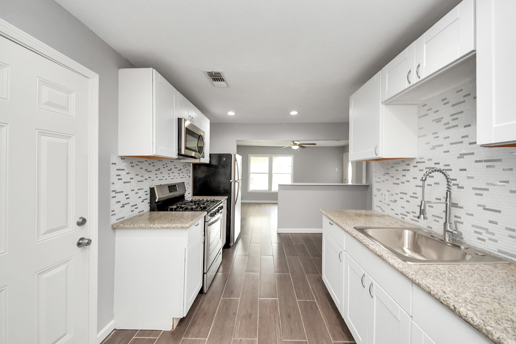 6606 Force Street Houston, TX 77020 - Photo 11 of 33