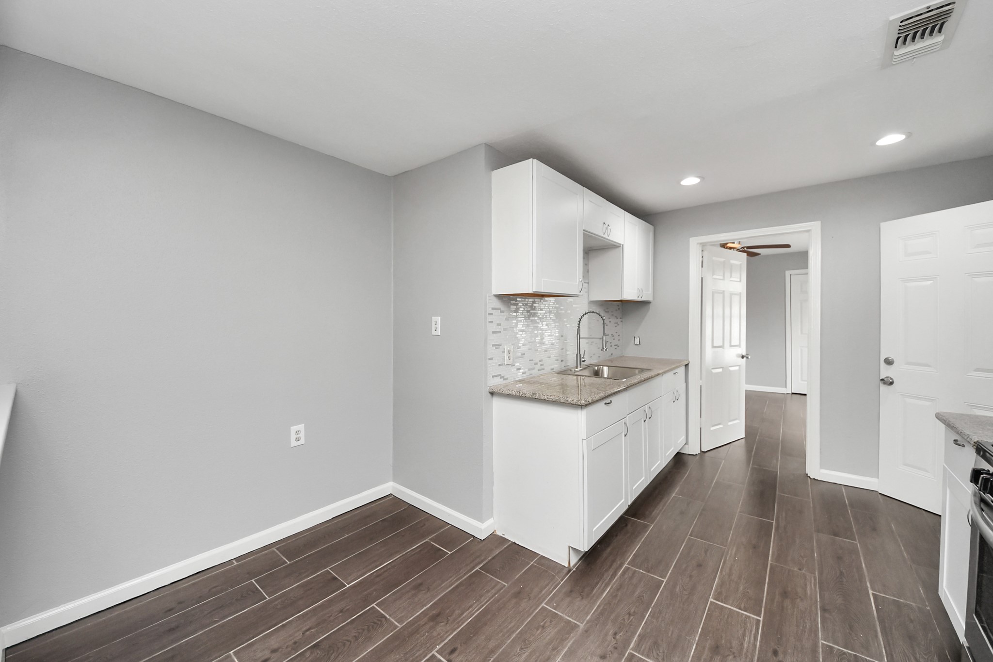 6606 Force Street Houston, TX 77020 - Photo 6 of 33