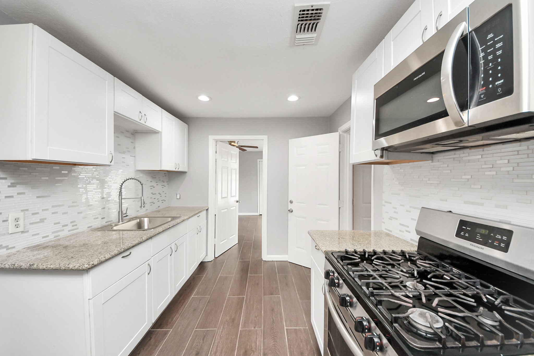 6606 Force Street Houston, TX 77020 - Photo 9 of 33