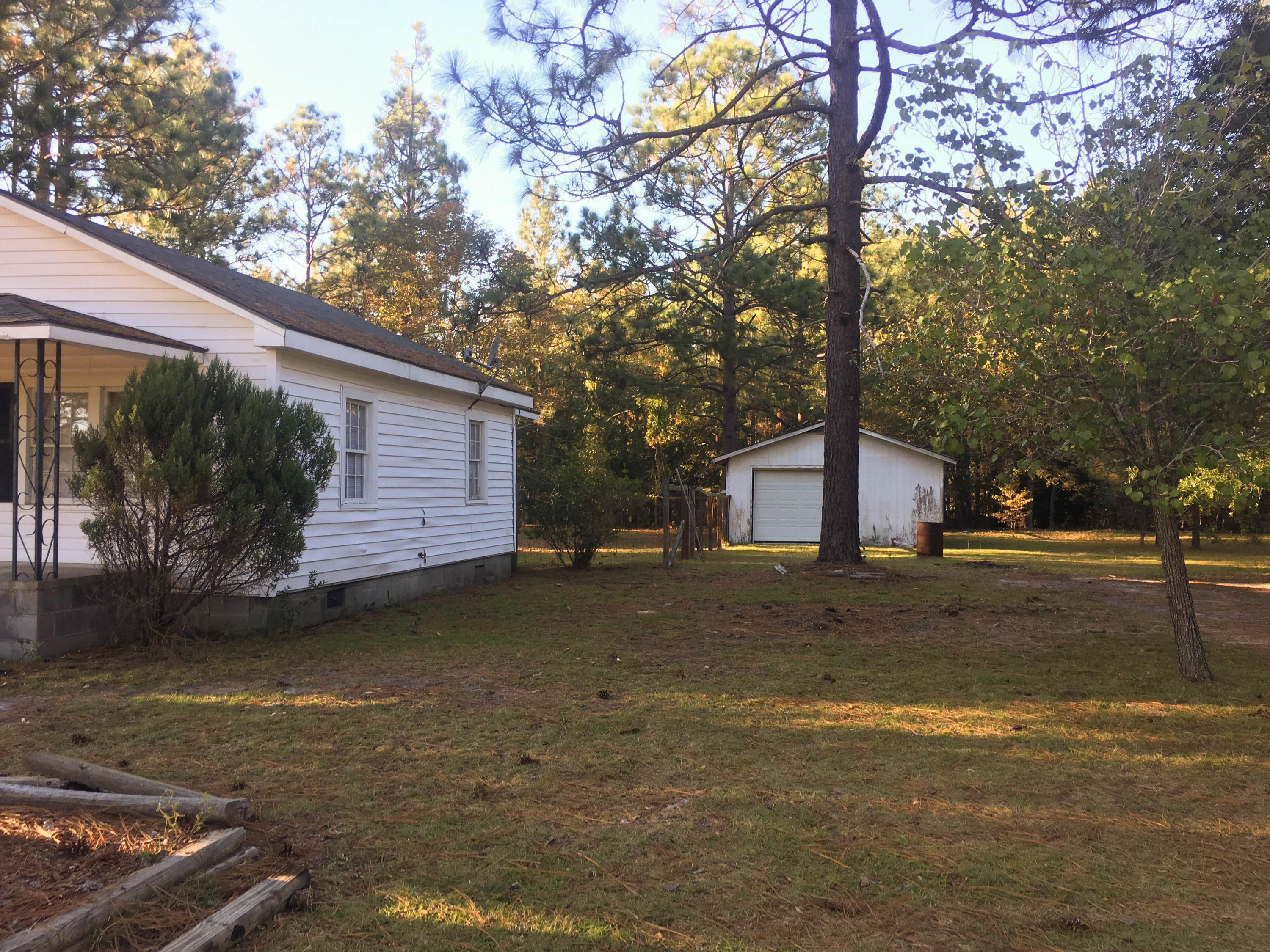 220 R Robert Sands Road Aberdeen, NC 28315 - Photo 4 of 16 220 R. Sands Rd.-1