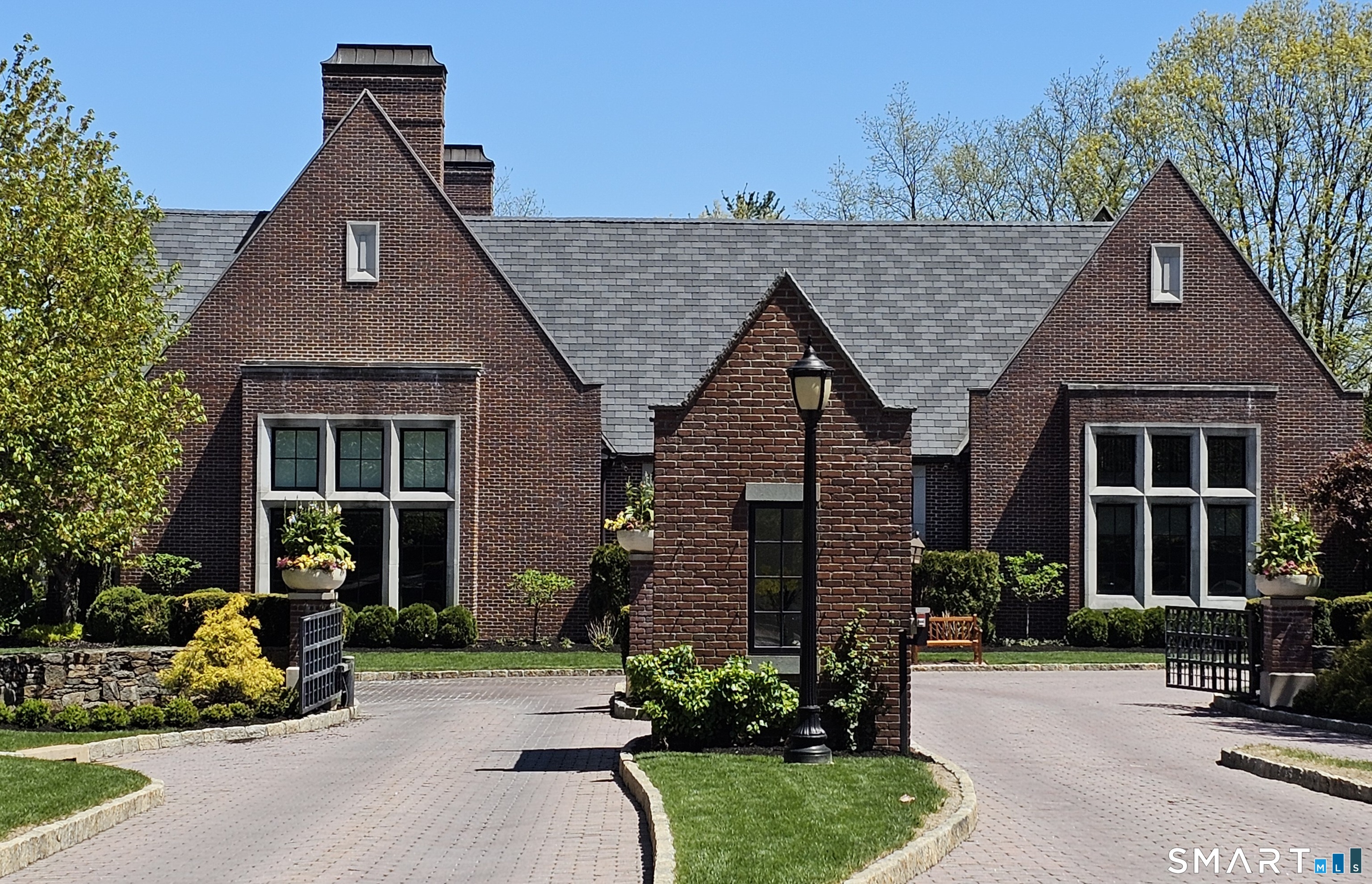 77 Havemeyer Lane, Unit 310 Stamford, CT 06902 - Photo 2 of 5