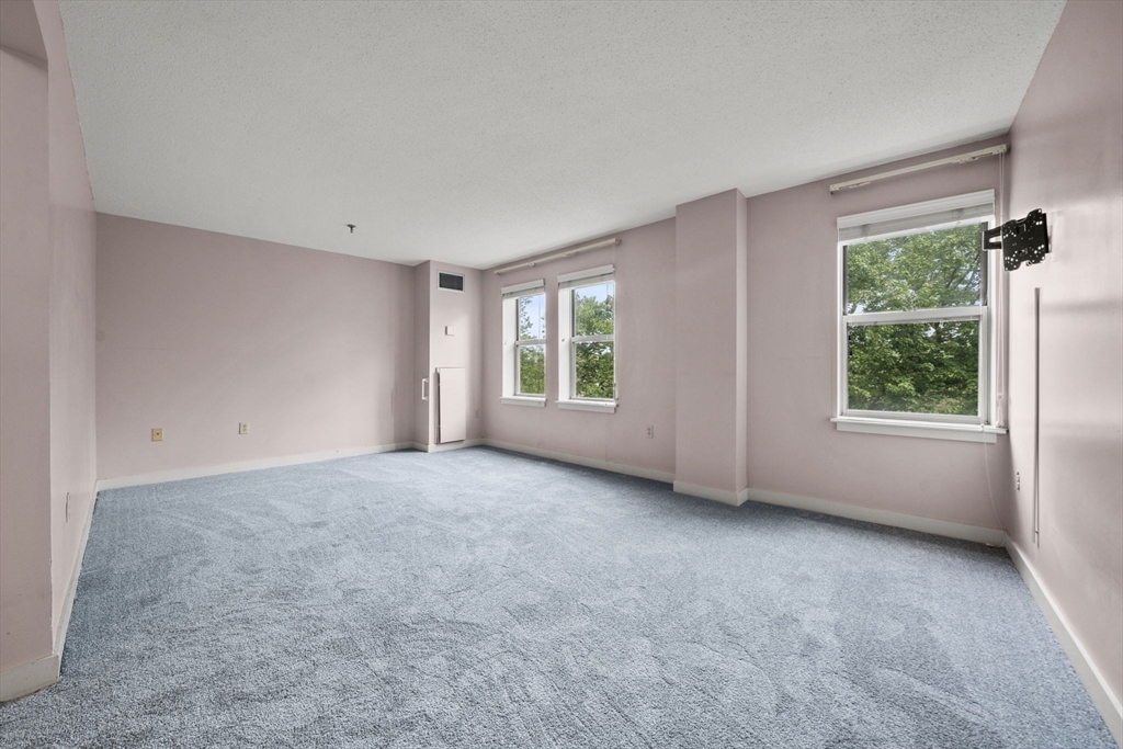 269 Cambridge Road, Unit 506 Woburn, MA 01801 - Photo 13 of 40