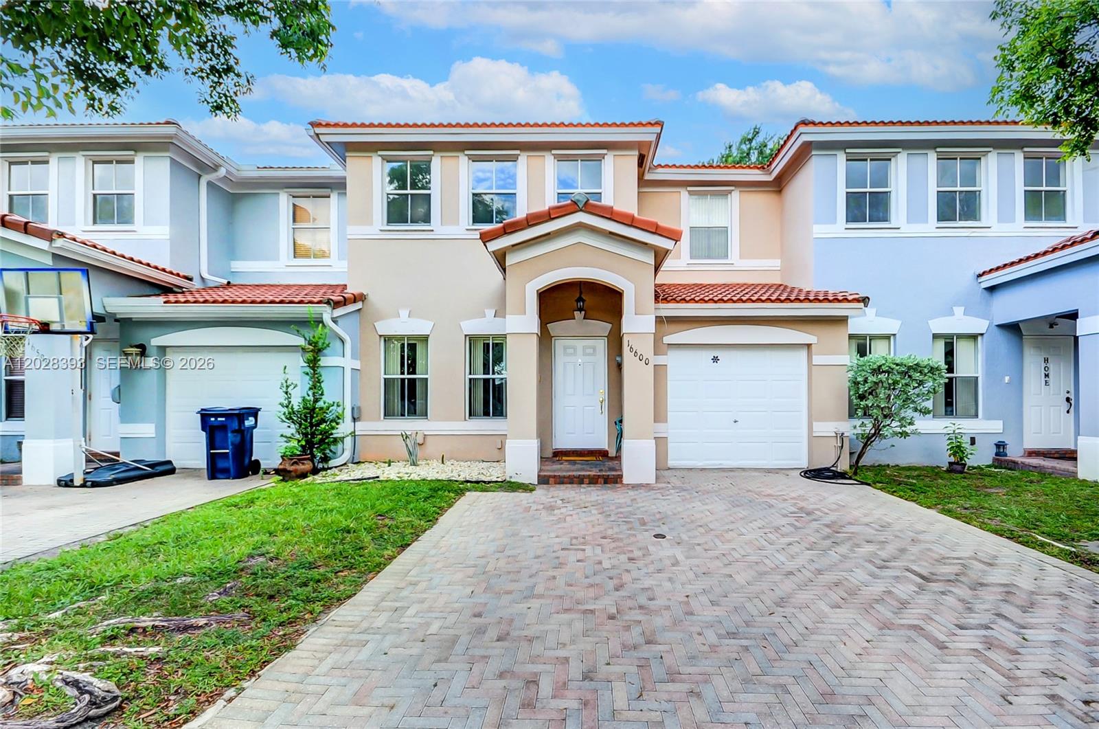 16600 Southwest 47th Terrace Miami, FL 33185 - Photo 1 of 55