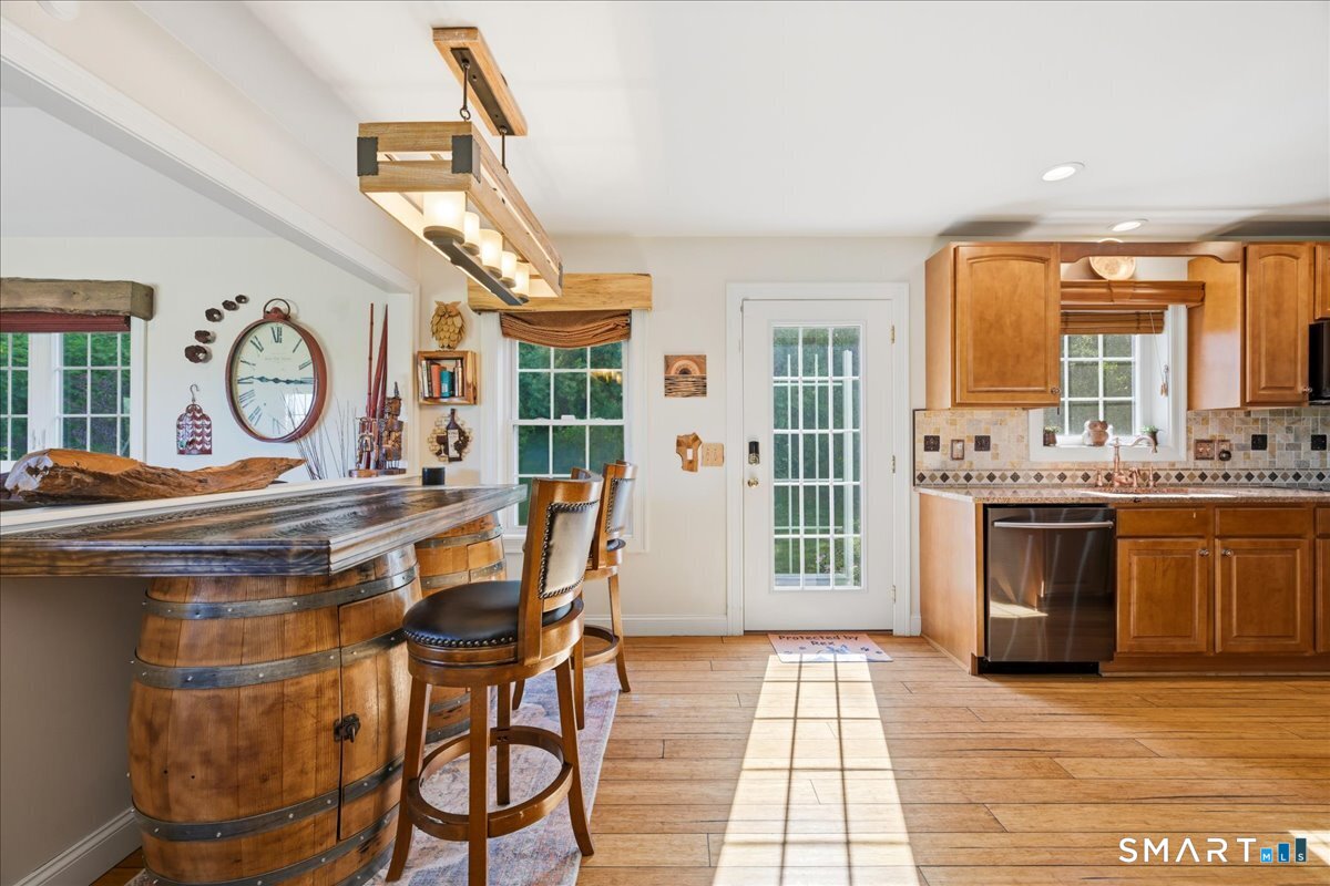 271 Putnam Road Pomfret, CT 06259 - Photo 22 of 40