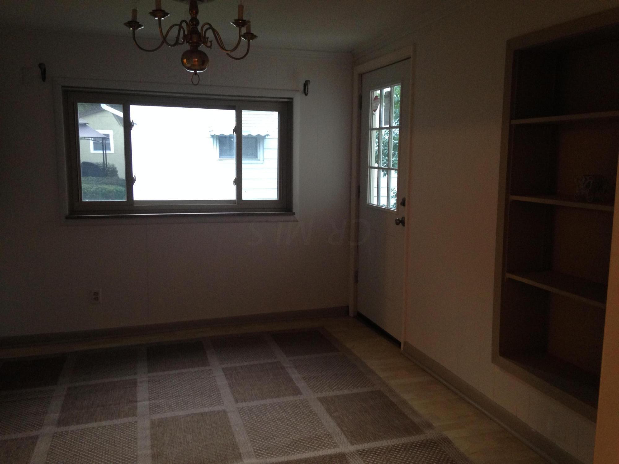 3155 Derby Road Columbus, OH 43221 - Photo 26 of 27