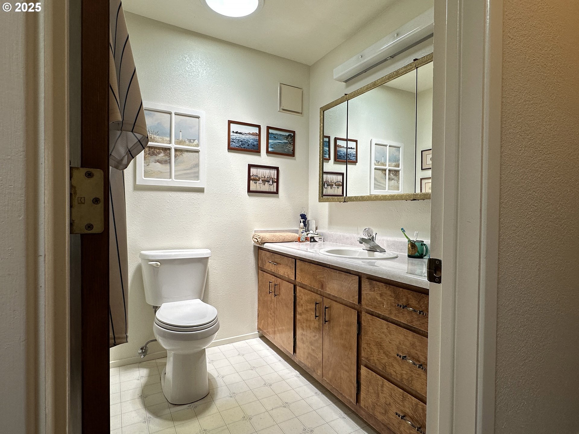 15950 Oceanview Drive Brookings, OR 97415 - Photo 11 of 38 Kitchen