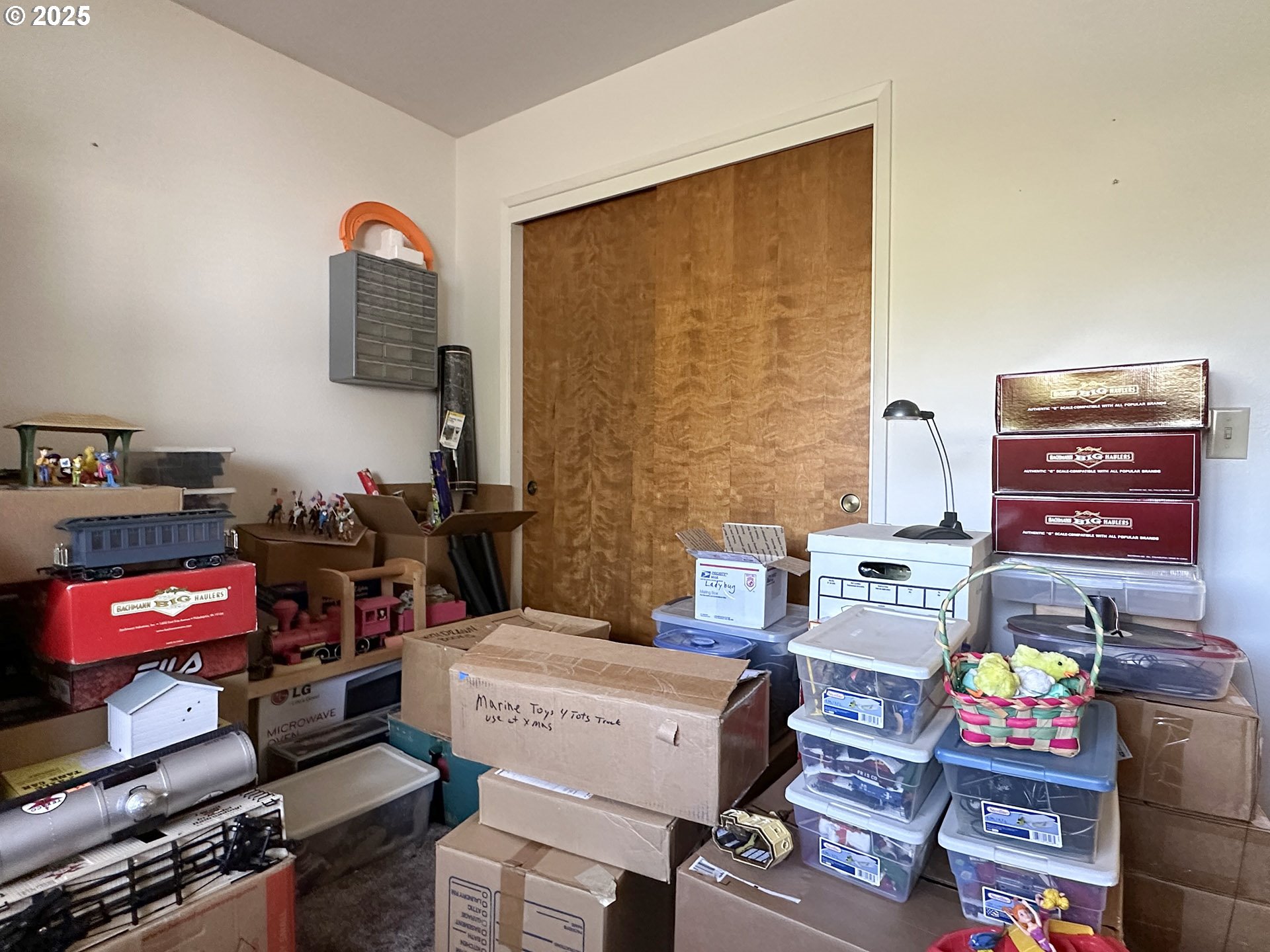 15950 Oceanview Drive Brookings, OR 97415 - Photo 14 of 38 Entrance/Foyer