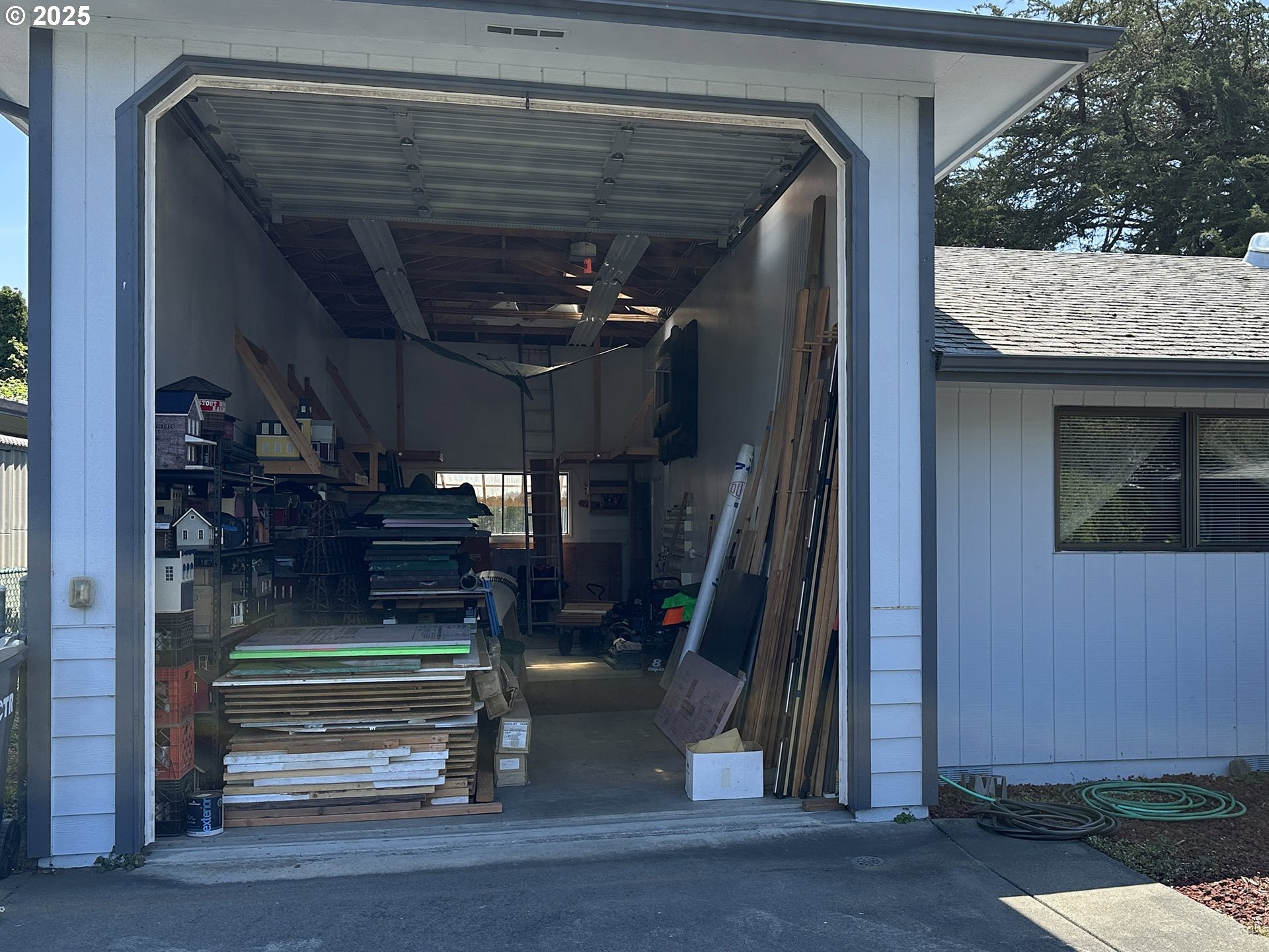 15950 Oceanview Drive Brookings, OR 97415 - Photo 31 of 38 Workshop