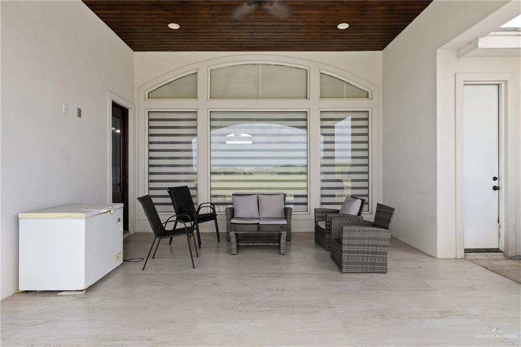22303 Uresti Road Edinburg, TX 78542 - Photo 19 of 22 View of patio / terrace with outdoor lounge area