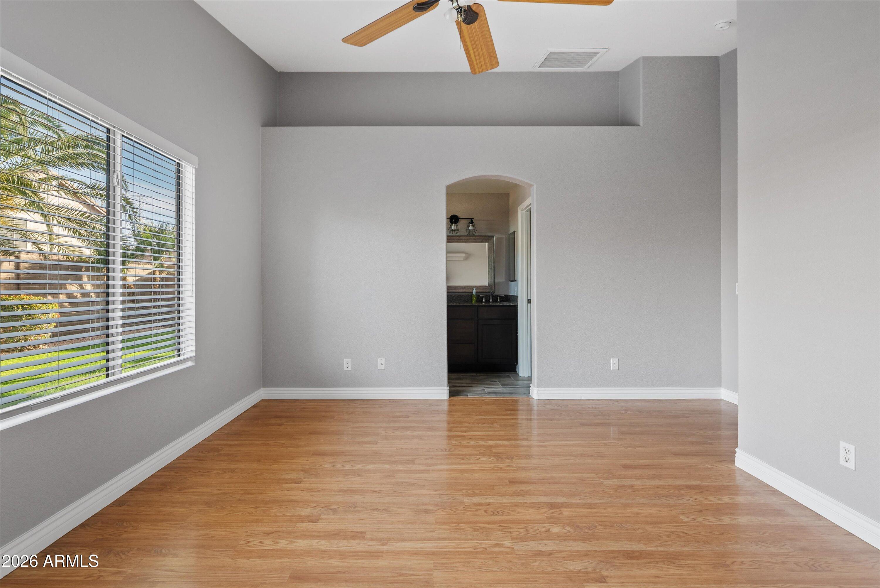 870 West Page Avenue Gilbert, AZ 85233 - Photo 19 of 29 20-DSC08285