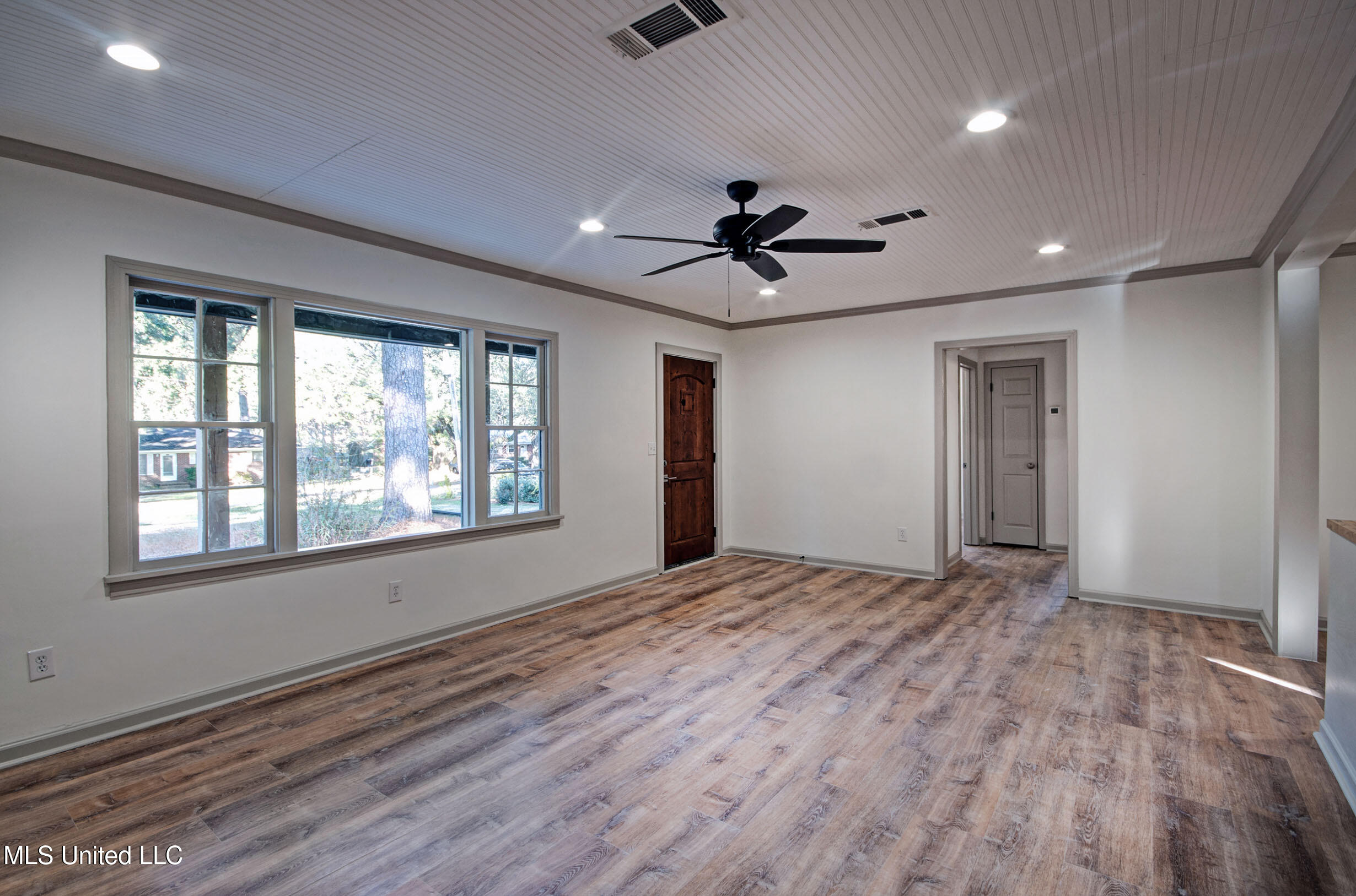 526 East Jasper Street Brandon, MS 39042 - Photo 5 of 26 IMGP7833_4_5