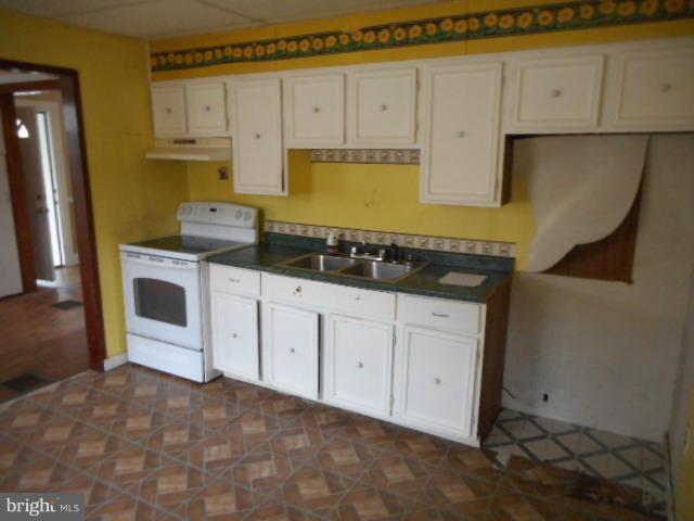 13112 Choptank Road Baltimore, MD 21220 - Photo 6 of 24 Kitchen