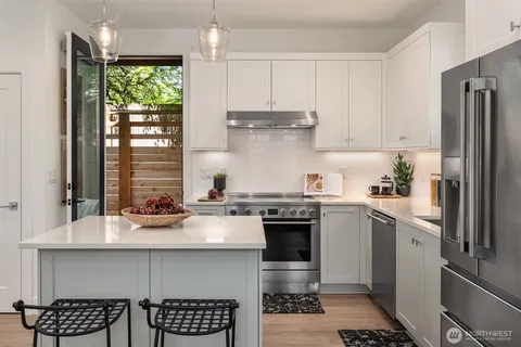 $624,950 | 7546 26th Avenue Northwest, Unit B, Seattle, WA 98117