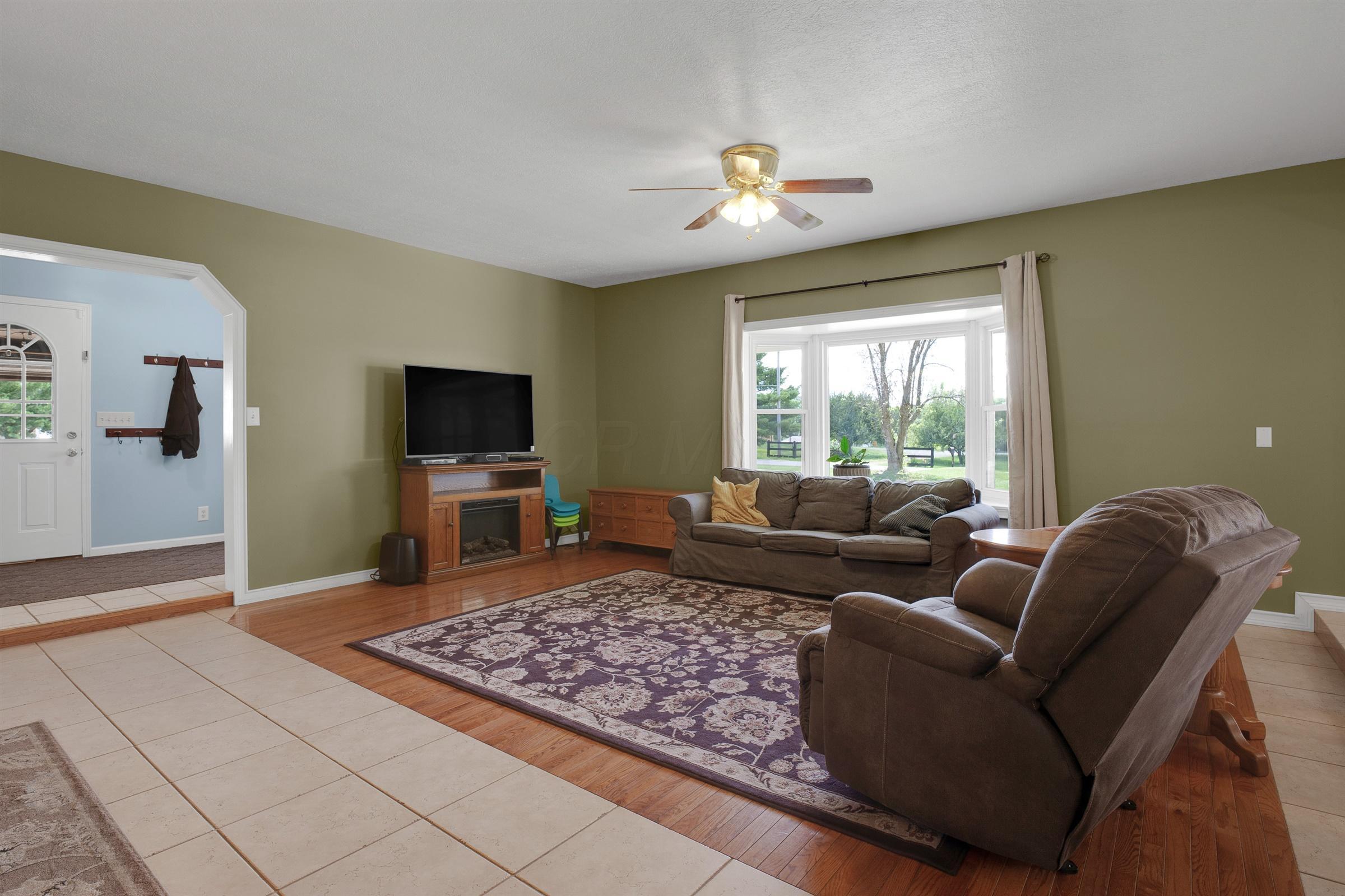 1330 Ginder Road Northwest Lancaster, OH 43130 - Photo 11 of 47 Gallery Image 11