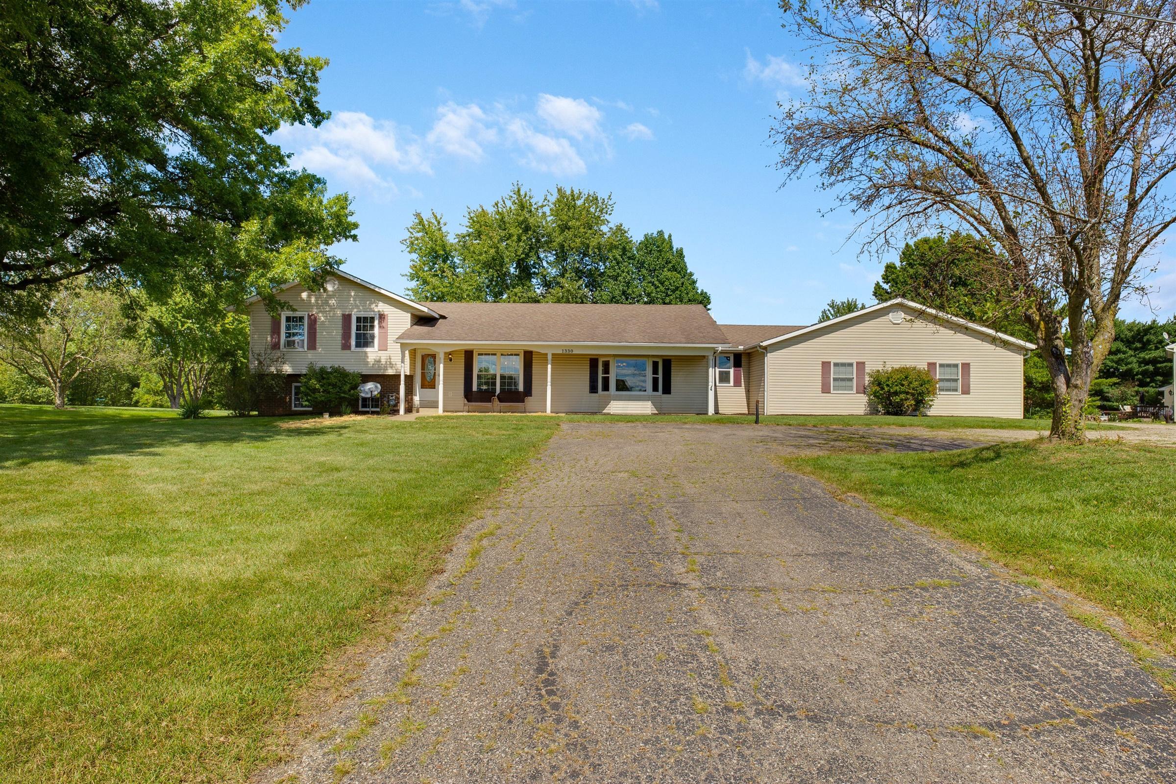 1330 Ginder Road Northwest Lancaster, OH 43130 - Photo 3 of 47 Gallery Image 3
