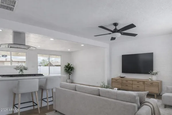 $390,000 | 1307 West 7th Avenue, Mesa, AZ 85202