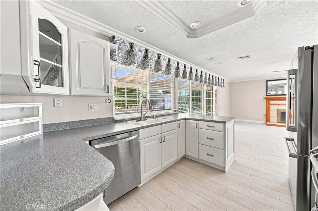 24254 Undine Road Valencia, CA 91355 - Photo 10 of 41 Kitchen