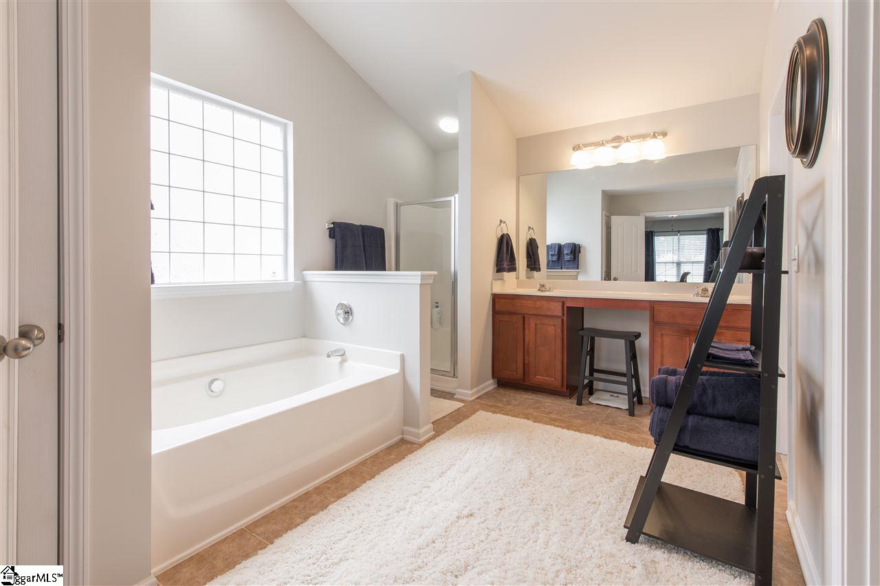 210 Knoll Ridge Drive Greer, SC 29650 - Photo 22 of 30 Gallery Image 22