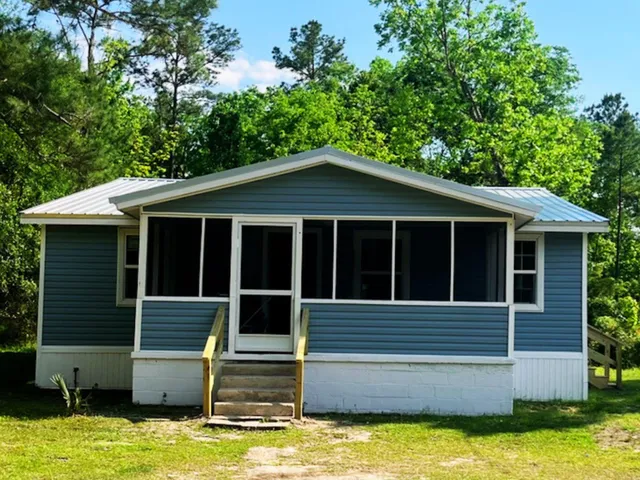 $120,000 | 208 Line Street, Chattahoochee, FL 32324