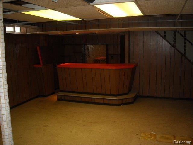 11272 Afton Road Southgate, MI 48195 - Photo 14 of 18 Basement Bar