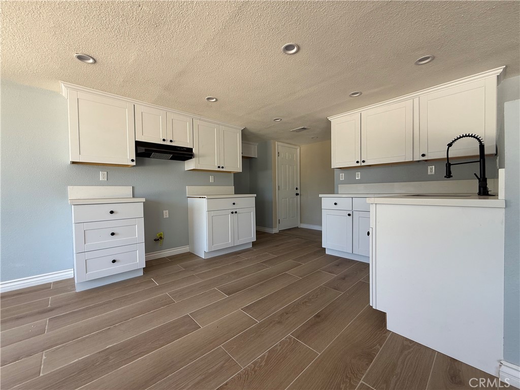 20219 Osseo Road Apple Valley, CA 92308 - Photo 12 of 43