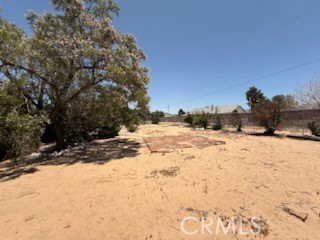 20219 Osseo Road Apple Valley, CA 92308 - Photo 38 of 43