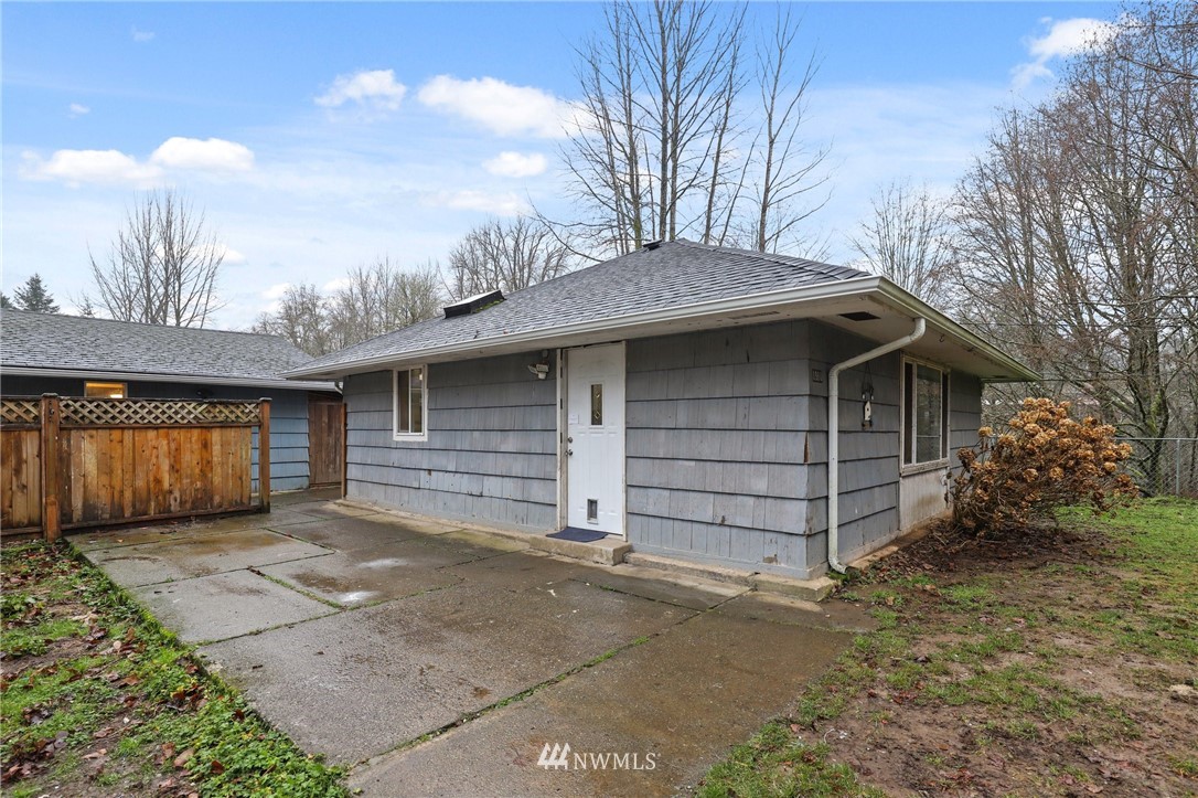 1980 Southeast Holman Road Port Orchard, WA 98367 - Photo 26 of 26 Gallery Image 26