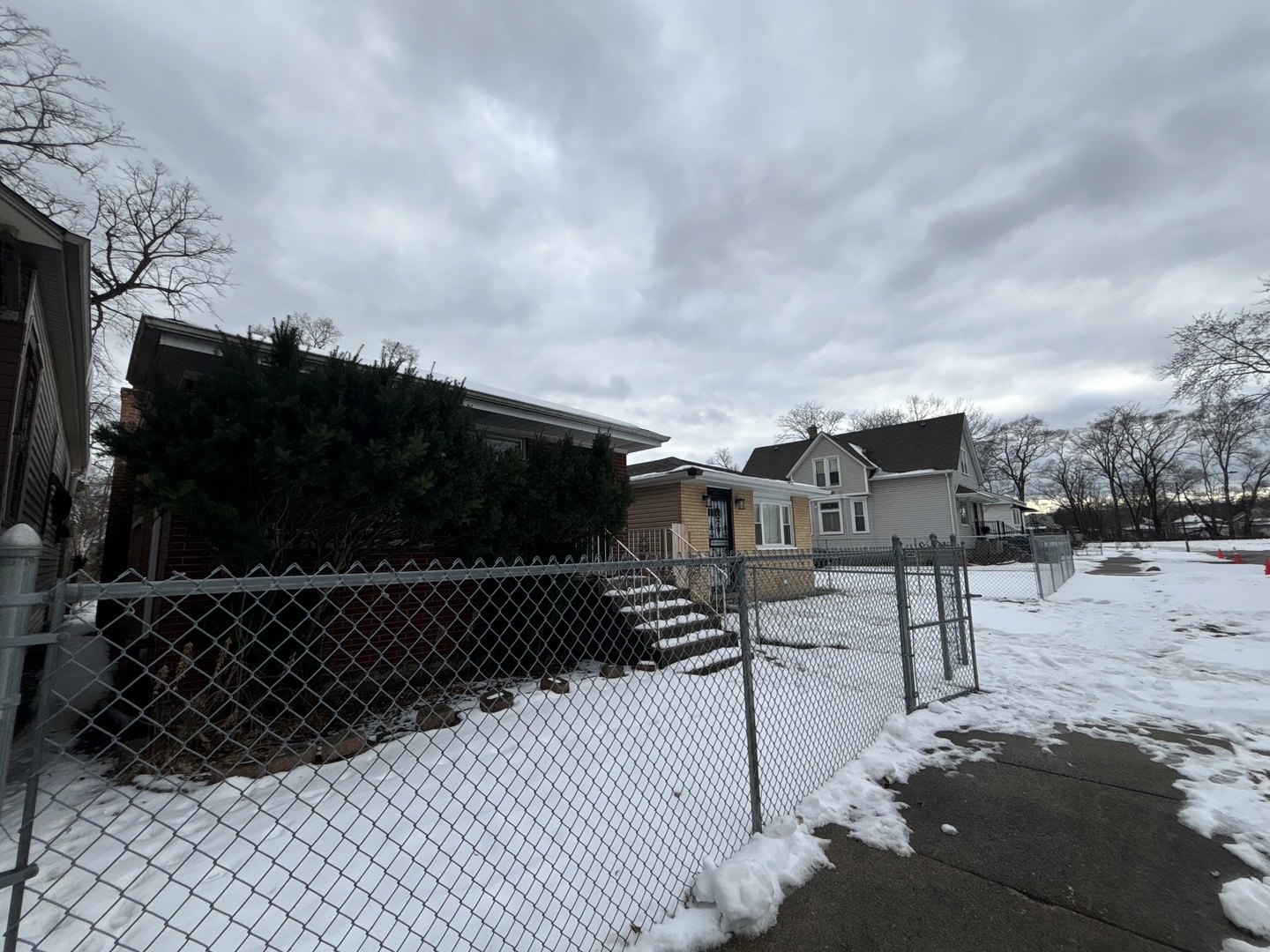 335 West 106th Place Chicago, IL 60628 - Photo 2 of 4