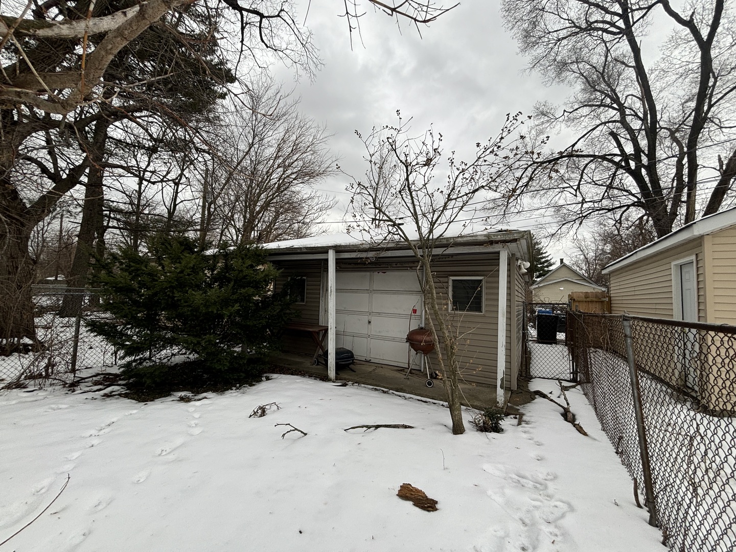 335 West 106th Place Chicago, IL 60628 - Photo 4 of 4