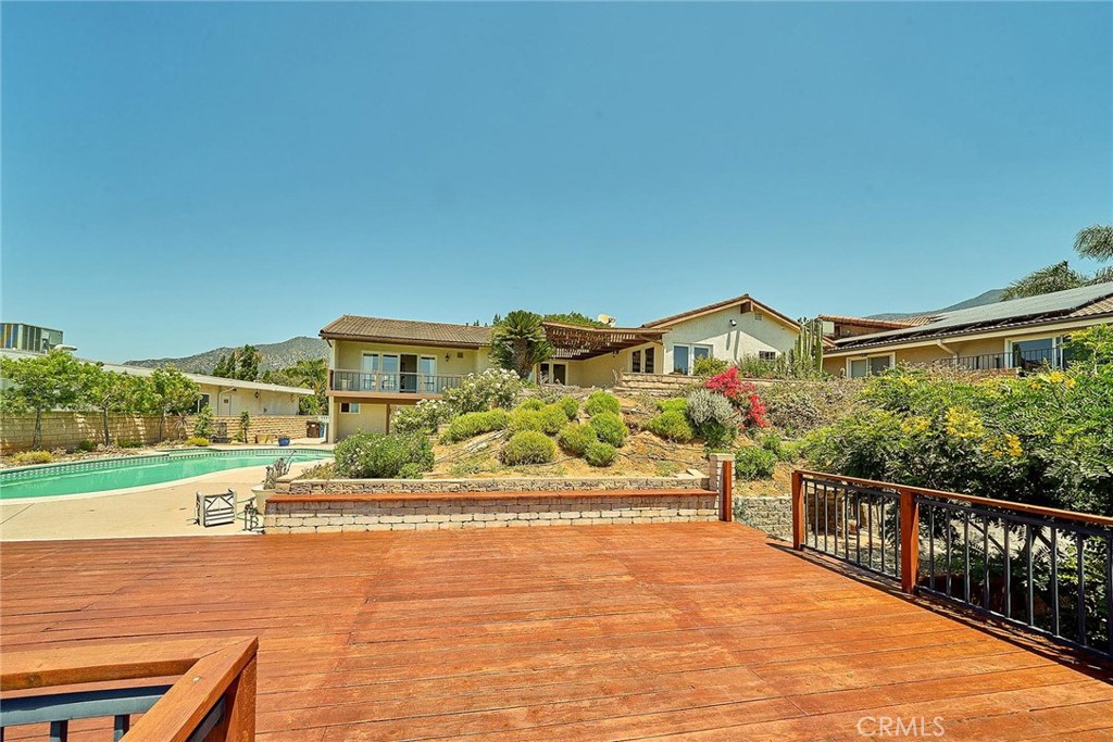 416 Meadowview Drive La Canada Flintridge, CA 91011 - Photo 34 of 35 a view of a street with a large trees
