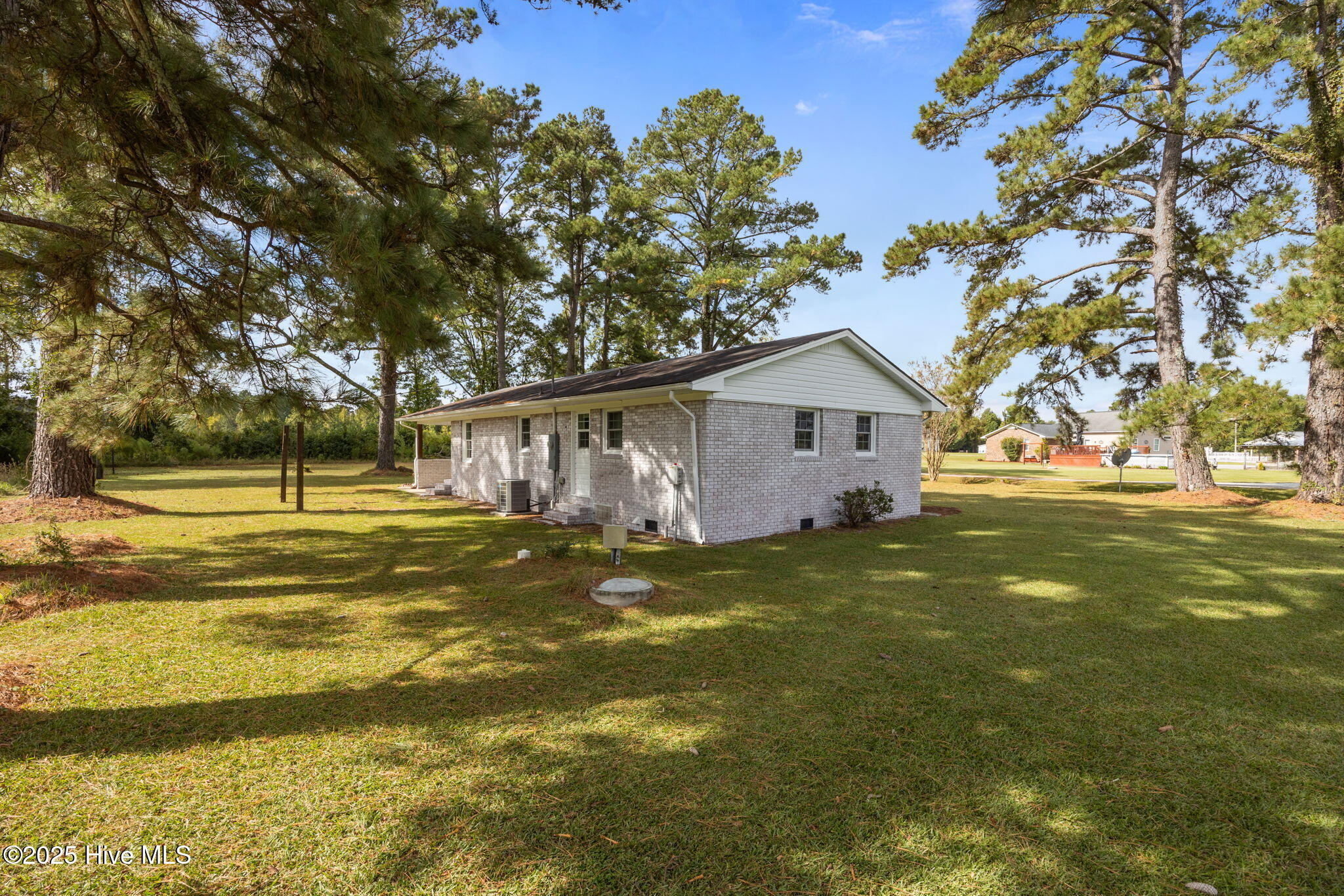 74 Cedar Road New Bern, NC 28560 - Photo 22 of 26 25-web-or-mls-0C0A8972