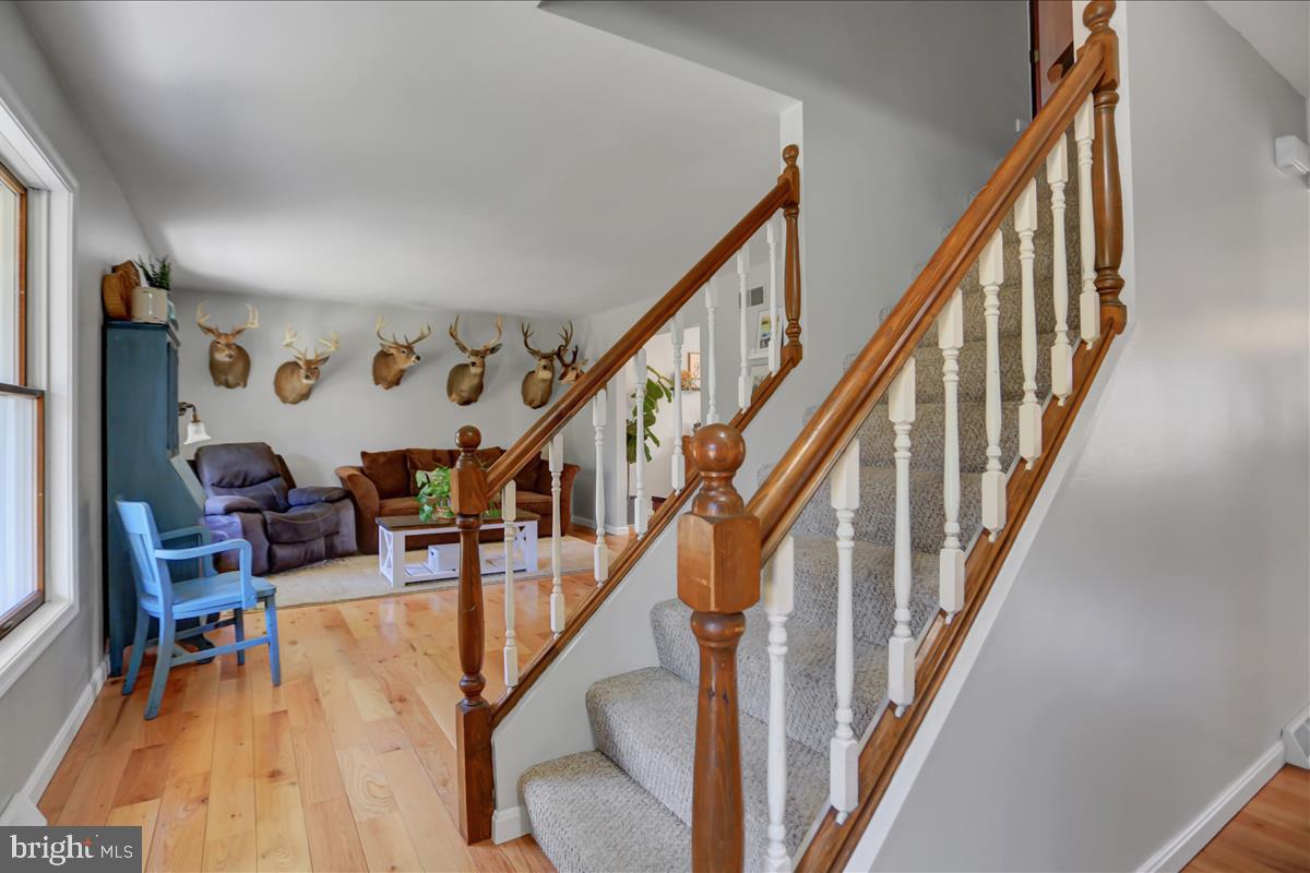 326 Sunset Road Orrtanna, PA 17353 - Photo 4 of 29 Gallery Image 4