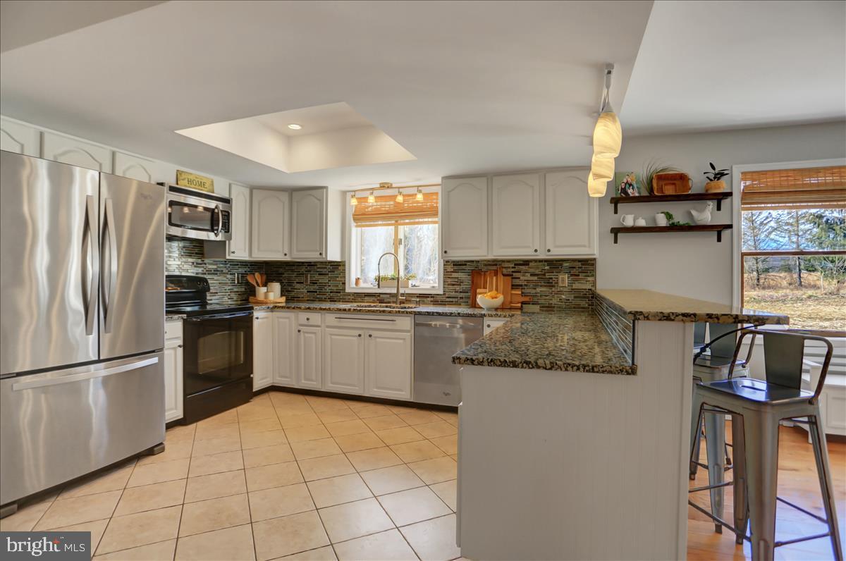 326 Sunset Road Orrtanna, PA 17353 - Photo 6 of 29 Gallery Image 6