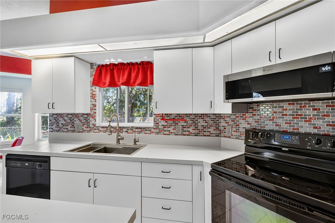 1069 Joponica Avenue South Lehigh Acres, FL 33974 - Photo 13 of 50