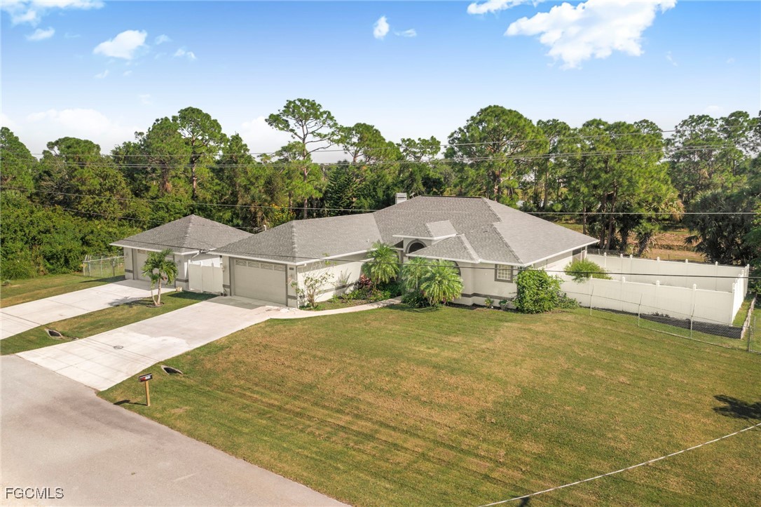 1069 Joponica Avenue South Lehigh Acres, FL 33974 - Photo 35 of 50