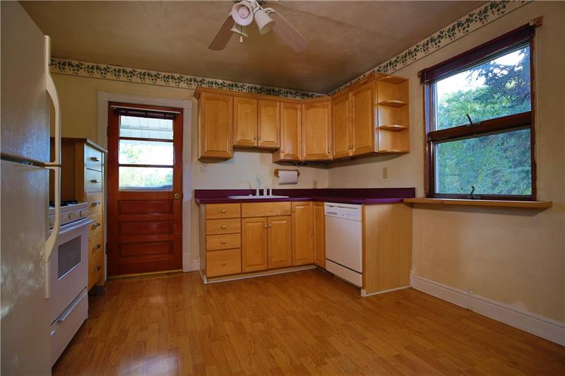 13420 Ridge Road North Huntingdon, PA 15642 - Photo 8 of 17 Gallery Image 8