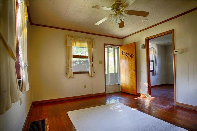 13420 Ridge Road North Huntingdon, PA 15642 - Photo 9 of 17 Gallery Image 9