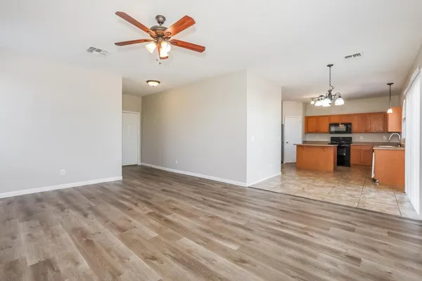 $1,915 | 4836 East Meadow Lark Way, San Tan Valley, AZ 85140