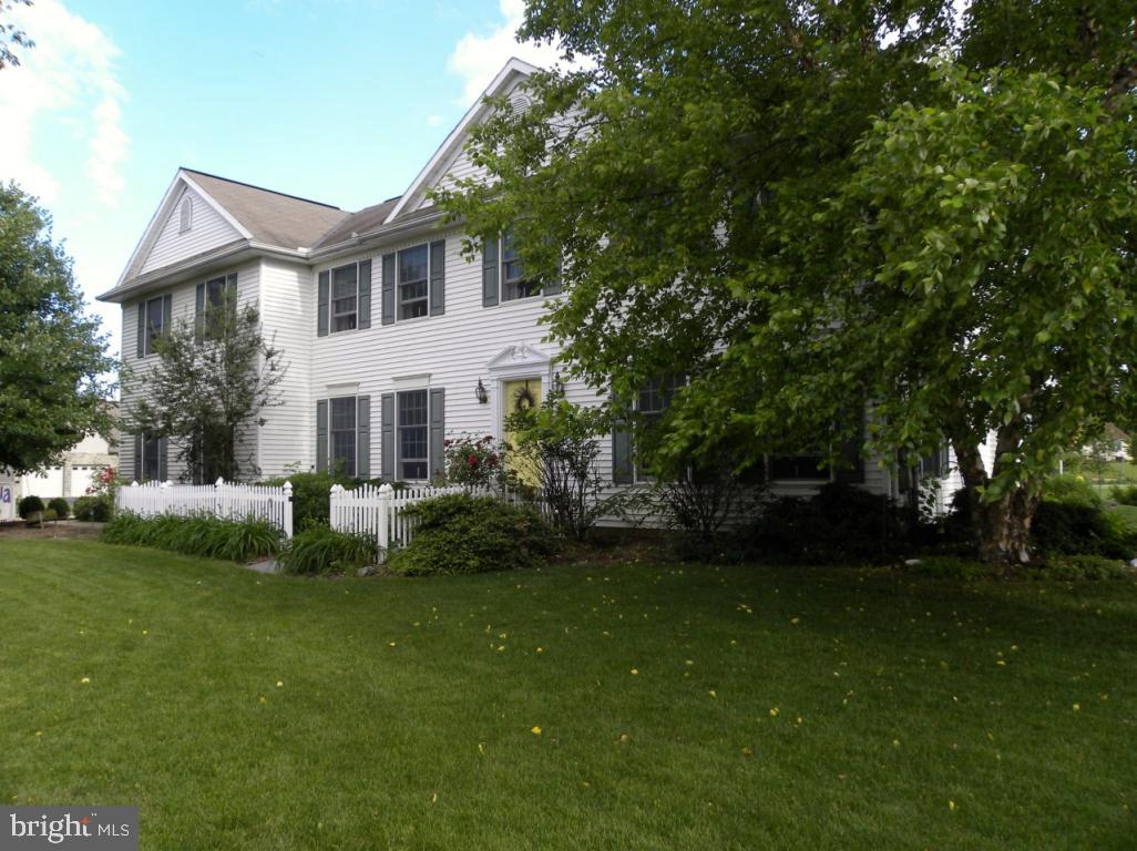 522 South Locust Street Lititz, PA 17543 - Photo 34 of 38
