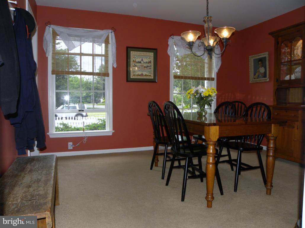 522 South Locust Street Lititz, PA 17543 - Photo 6 of 38