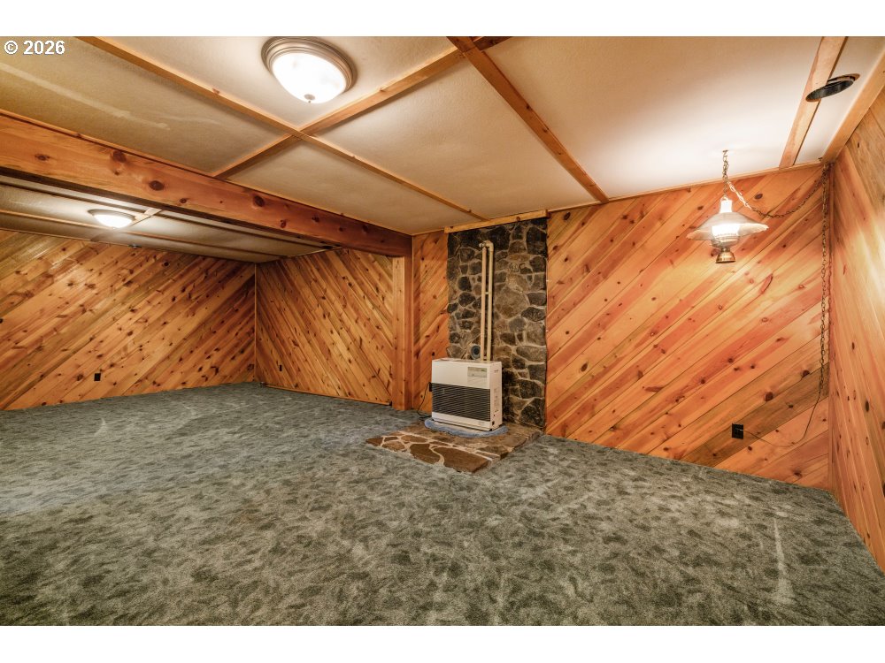 3262 Lake Forest Road Chiloquin, OR 97624 - Photo 14 of 33