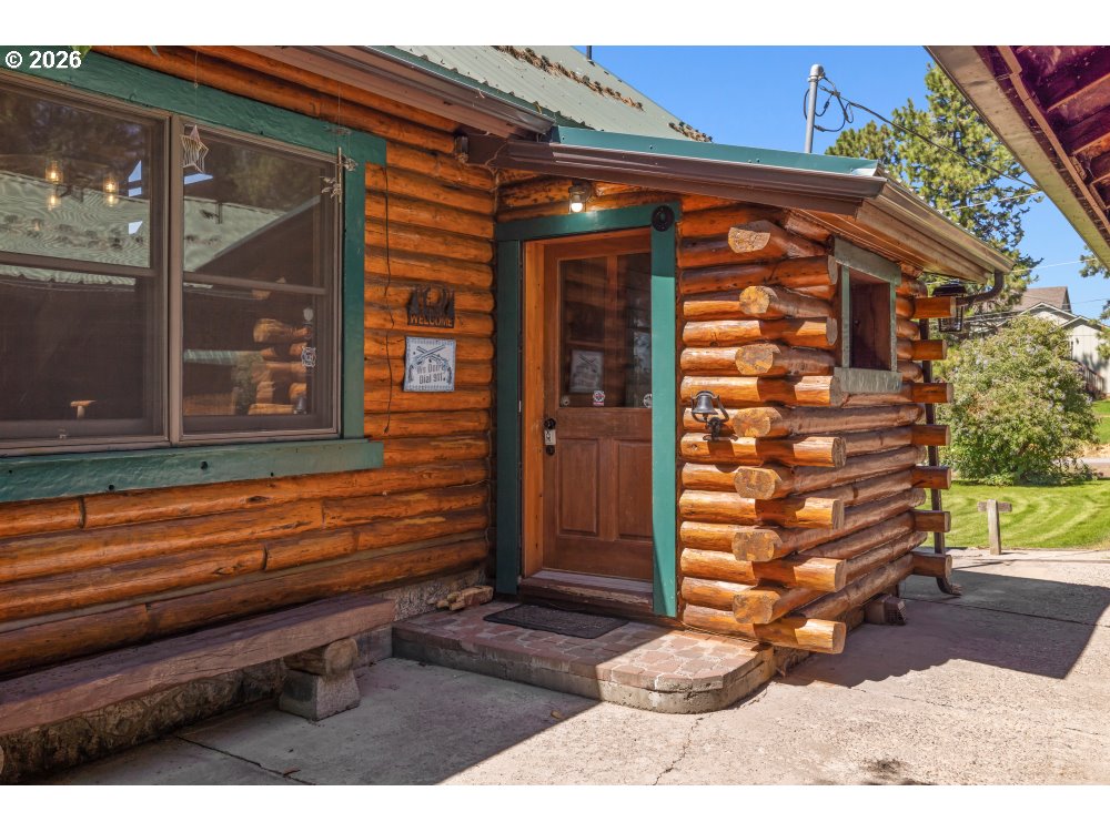 3262 Lake Forest Road Chiloquin, OR 97624 - Photo 19 of 33