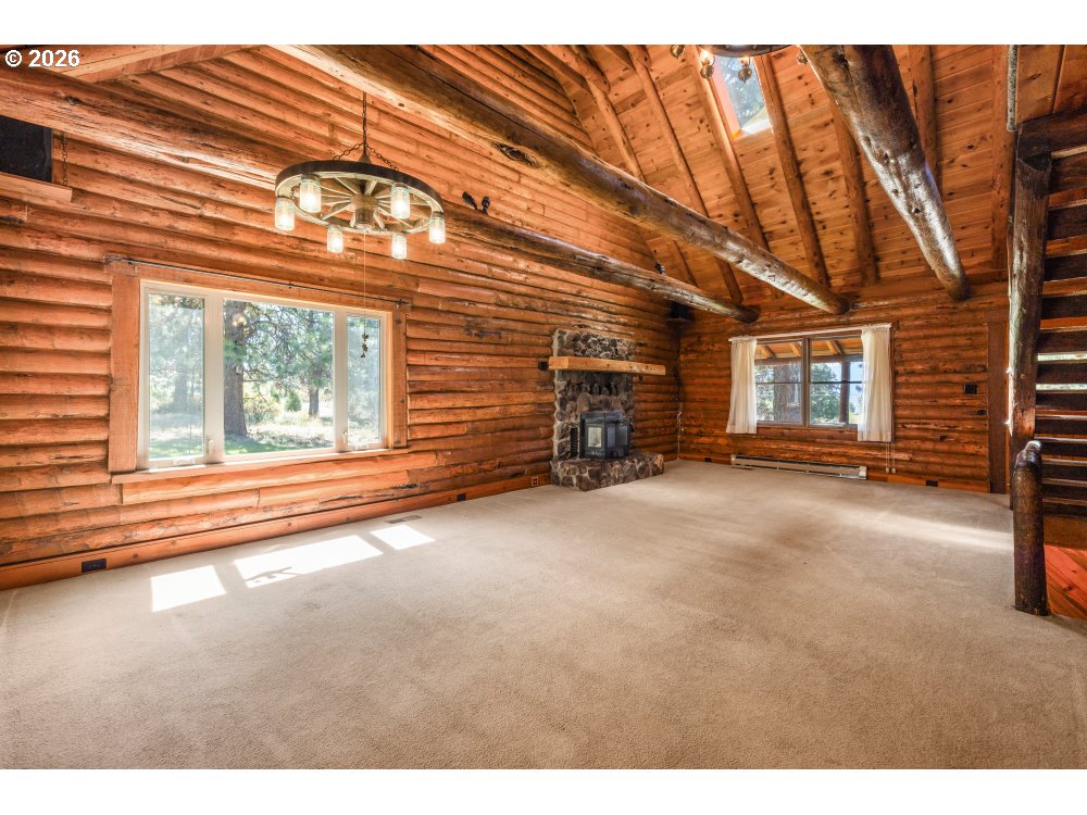 3262 Lake Forest Road Chiloquin, OR 97624 - Photo 2 of 33