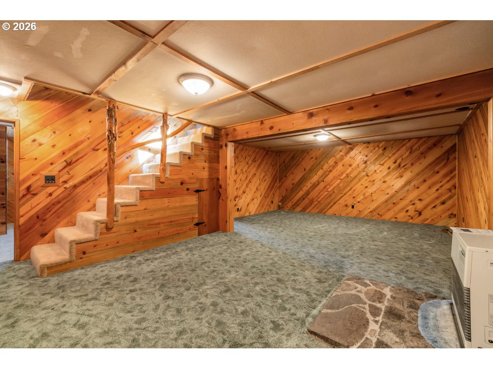 3262 Lake Forest Road Chiloquin, OR 97624 - Photo 7 of 33