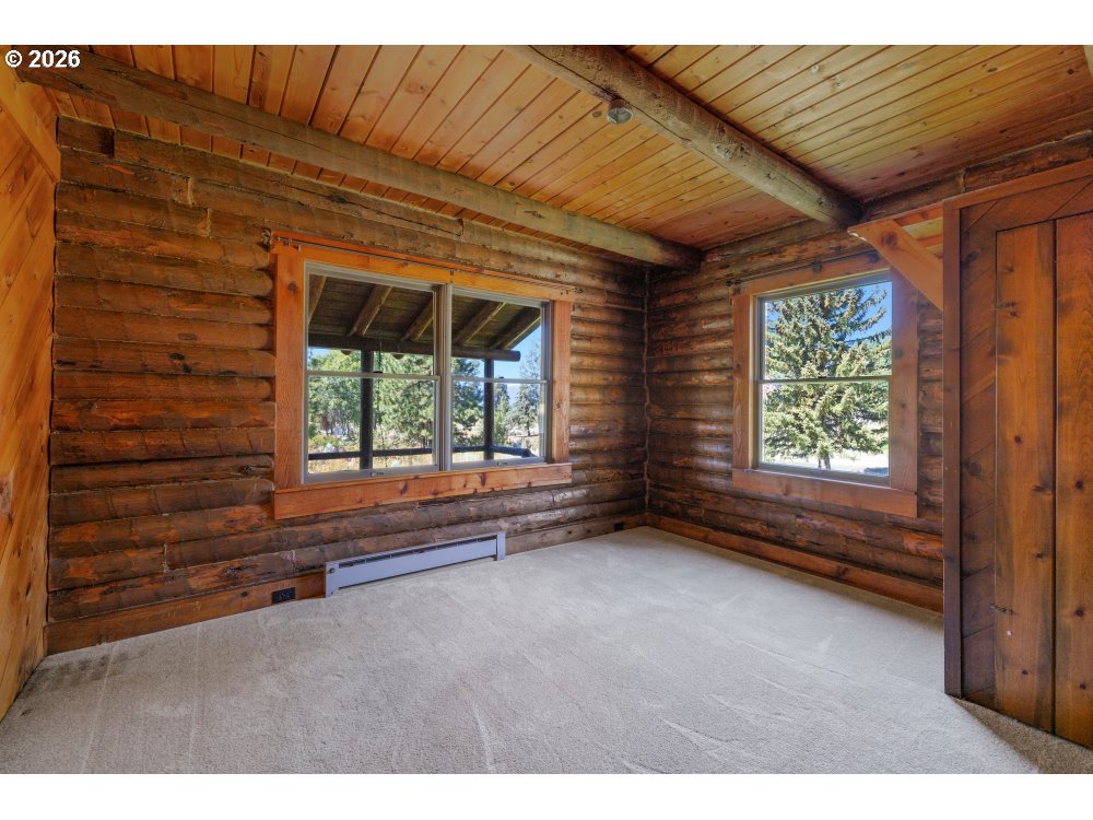 3262 Lake Forest Road Chiloquin, OR 97624 - Photo 8 of 33