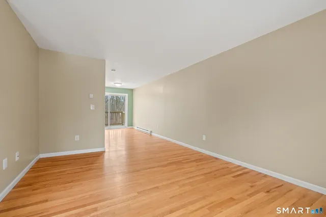 $2,000 | 92 Cynthia Lane, Unit E7, Middletown, CT 06457