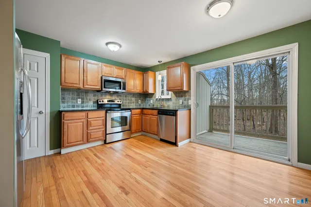 $2,000 | 92 Cynthia Lane, Unit E7, Middletown, CT 06457