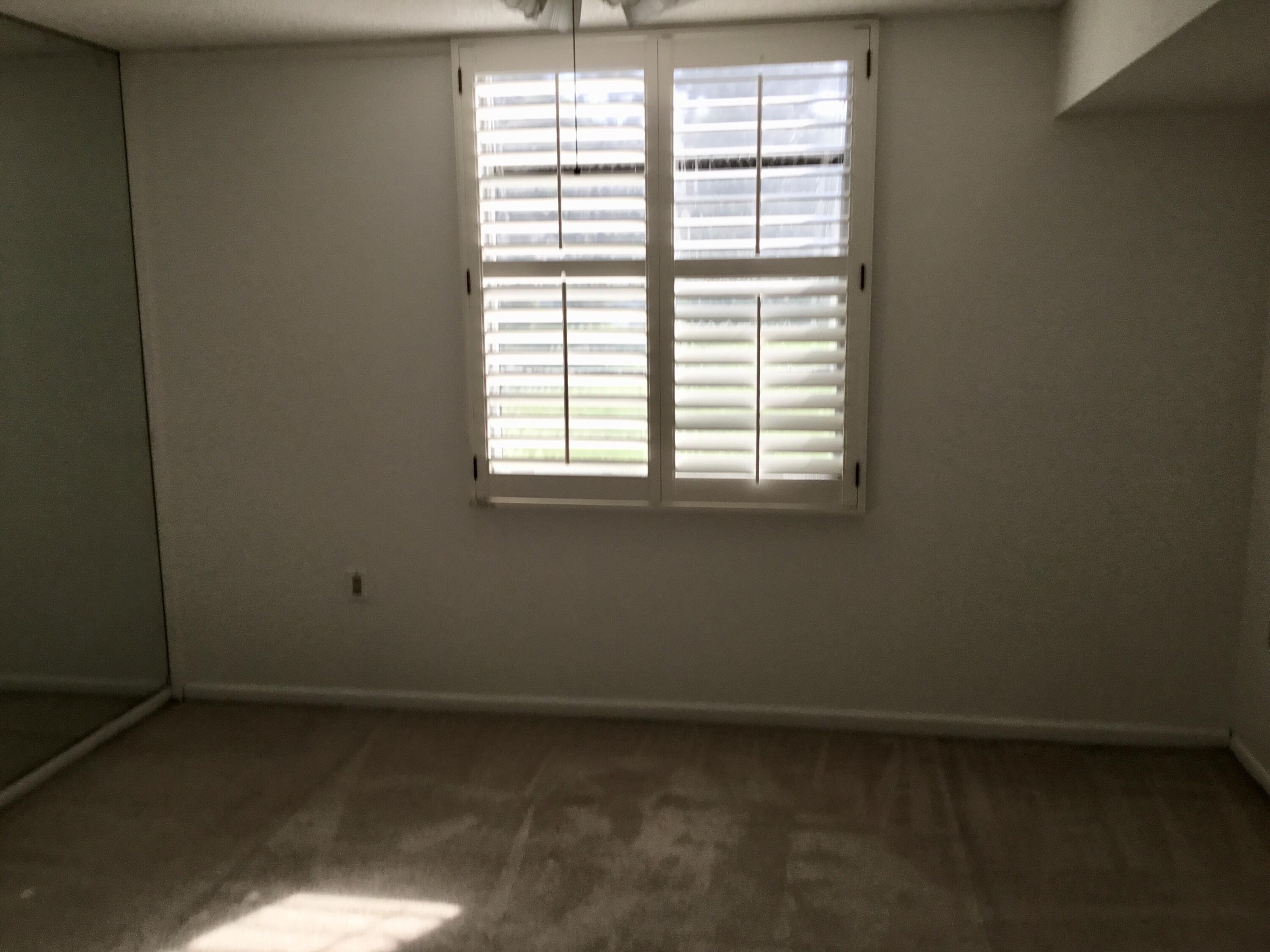 3636 Whitehall Drive, Unit 101 West Palm Beach, FL 33401 - Photo 10 of 16