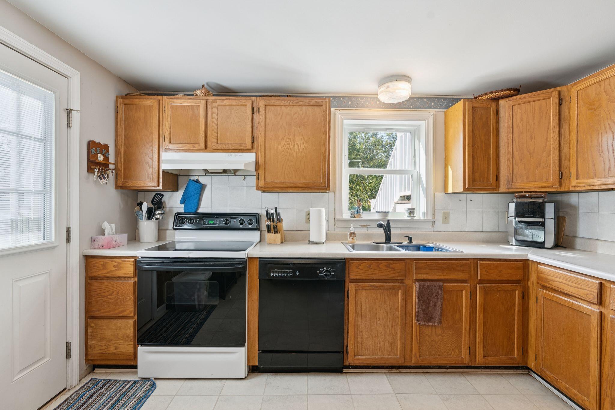 5 Barnstable Road South Portland, ME 04106 - Photo 21 of 44 DSC07312