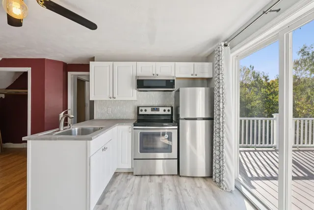 $479,000 | 5 Barnstable Road, South Portland, ME 04106